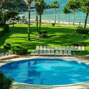 4* Отель & Wellness